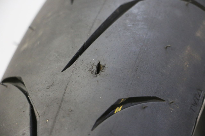 photo de VORDERRADFELGE UND REIFEN KYMCO LIKE 4T 50 (2019 - 2025) - Alternative Perspektive