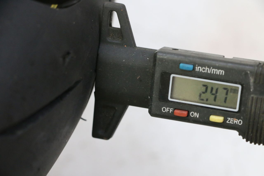 photo de VORDERRADFELGE UND REIFEN KYMCO LIKE 4T 50 (2019 - 2025) - Technische Nahaufnahme