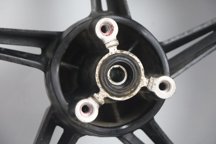 photo de VORDERRADFELGE UND REIFEN IMF INDUSTRIE NEW PACH 2T 50 (2014 - 2020) - Charakteristische Merkmale