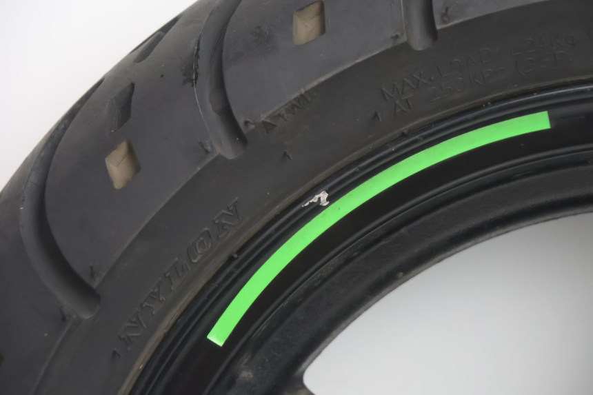 photo de VORDERRADFELGE UND REIFEN IMF INDUSTRIE NEW PACH 2T 50 (2014 - 2020) - Technische Nahaufnahme