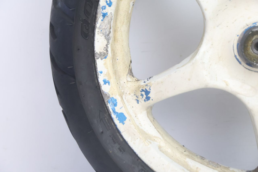 photo de VORDERRADFELGE UND REIFEN MBK NITRO 50 (2004 - 2008) - Details der Befestigungspunkte