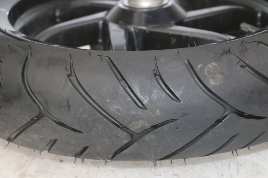 photo de VORDERRADFELGE UND REIFEN PIAGGIO NRG POWER PUREJET 50 (2018 - 2021) - Zoom auf Gebrauchszustand