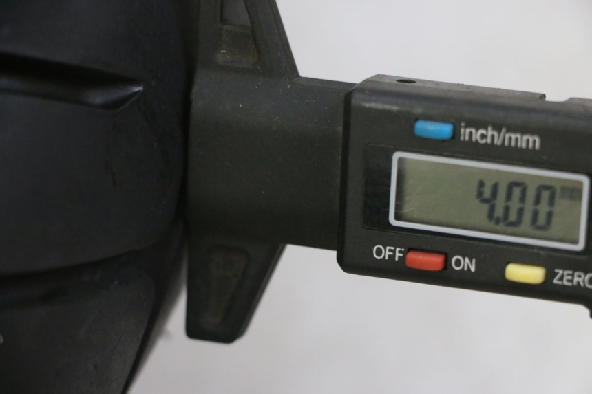 photo de VORDERRADFELGE UND REIFEN PIAGGIO NRG POWER PUREJET 50 (2018 - 2021) - Technische Nahaufnahme