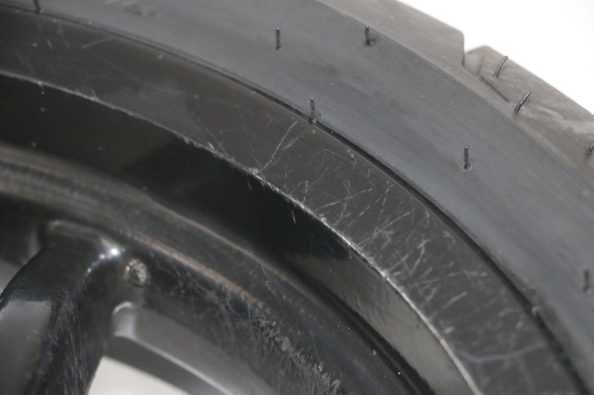 photo de VORDERRADFELGE UND REIFEN PIAGGIO NRG POWER PUREJET 50 (2018 - 2021) - Oberflächenzustand und Material