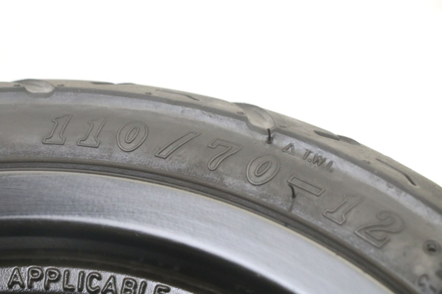 photo de VORDERRADFELGE UND REIFEN SYM ORBIT III 3 4T 50 (2021 - 2025) - Charakteristische Merkmale