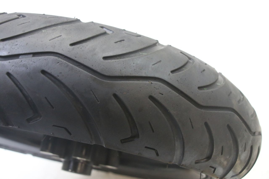 photo de VORDERRADFELGE UND REIFEN SYM ORBIT III 3 4T 50 (2021 - 2025) - Zoom auf Komponenten