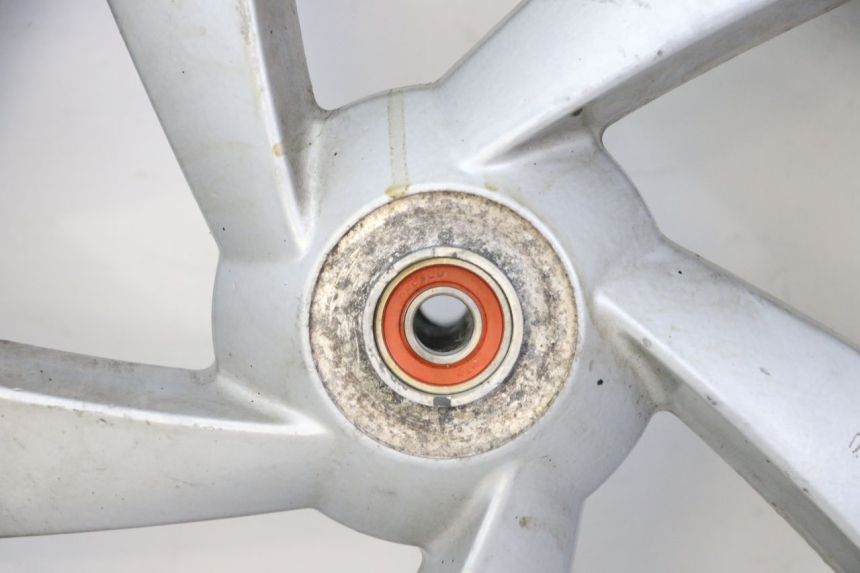 photo de VORDERRADFELGE UND REIFEN PEUGEOT CITYSTAR 125 (2011 - 2017) - Weitere Ansicht des Artikels