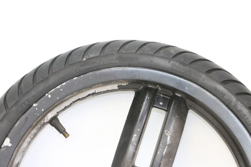 photo de VORDERE FELGE UND REIFEN PEUGEOT LUDIX 50 (2008 - 2017) - Detaillierte Sichtprüfung