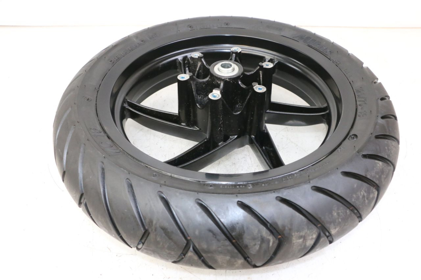 photo de VORDERRADFELGE UND REIFEN PIAGGIO NRG POWER PUREJET 50 (2018 - 2021) - Details der Befestigungspunkte