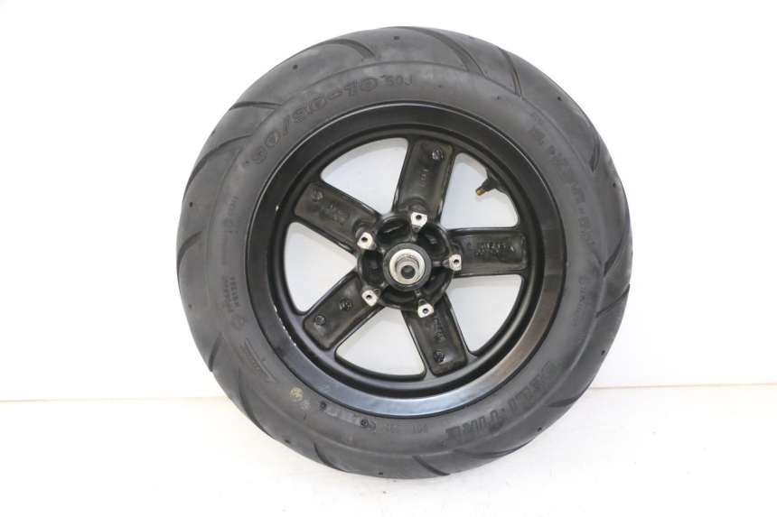 photo de VORDERRADFELGE UND REIFEN PIAGGIO ZIP 4T 50 (2018 - 2020) - Detailansicht des Bauteils