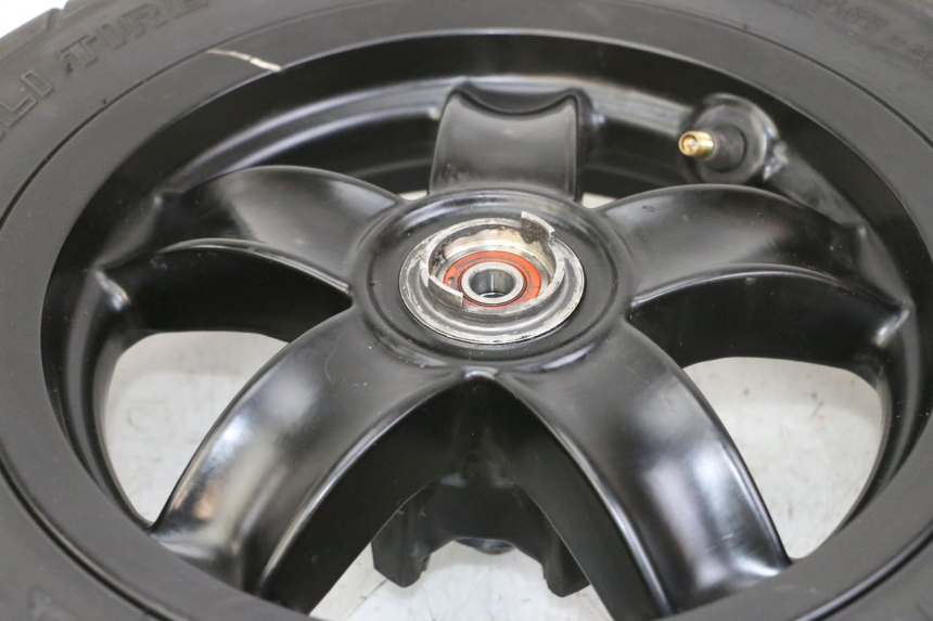 photo de VORDERRADFELGE UND REIFEN PIAGGIO ZIP 4T 50 (2018 - 2020) - Alternative Perspektive