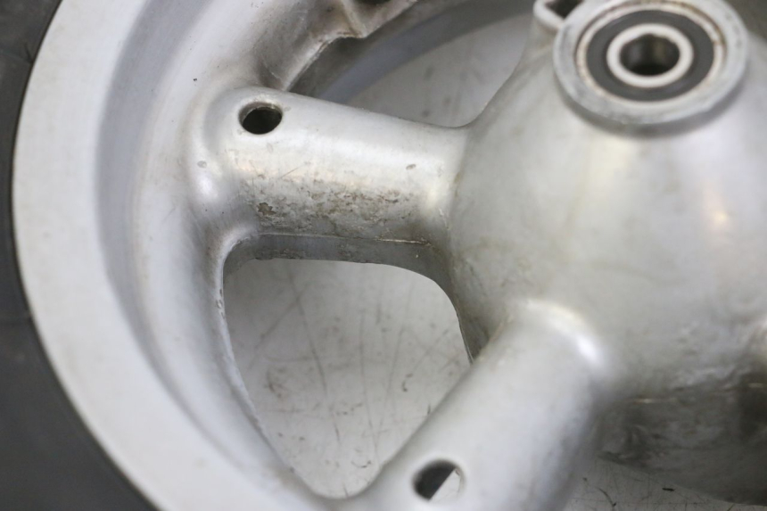 photo de VORDERRADFELGE UND REIFEN APRILIA RALLY AC 50 (1995 - 2004) - Alternative Perspektive