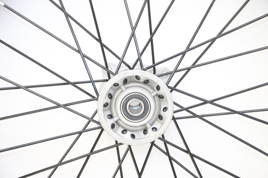 photo de VORDERRADFELGE UND REIFEN APOLLO RFZ 125 - Geprüftes Gebrauchtteil