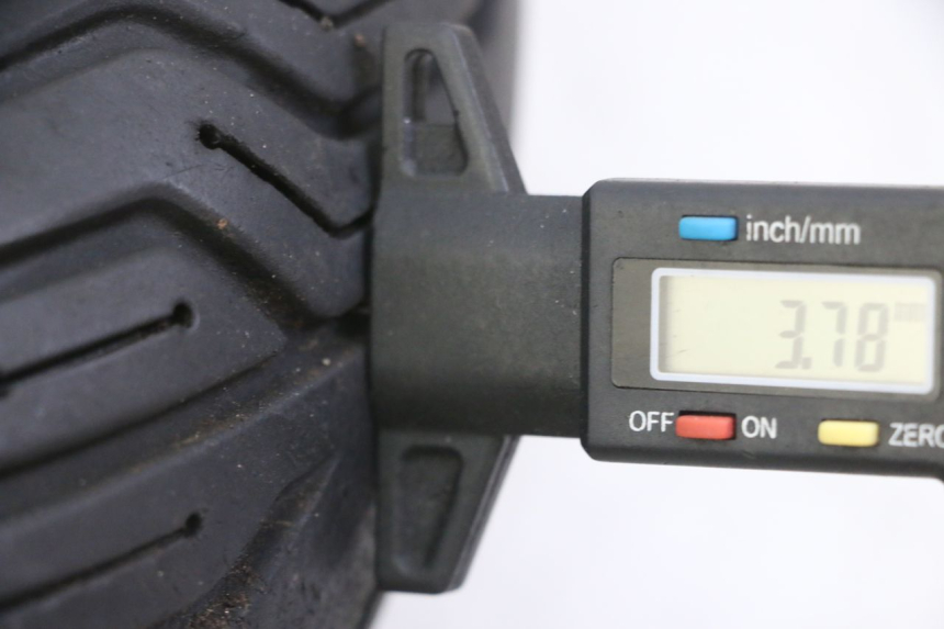 photo de VORDERRADFELGE UND REIFEN GILERA RUNNER SL 50 (2006 - 2009) - Detailansicht des Bauteils