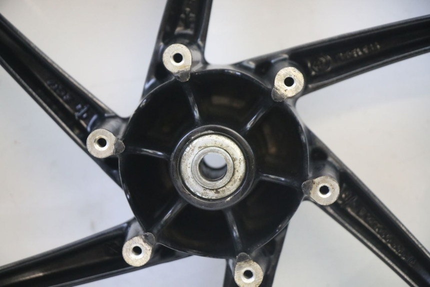 photo de VORDERRADFELGE UND REIFEN GILERA RUNNER SP 50 (2006 - 2008) - Kennzeichnungen und Originalreferenzen