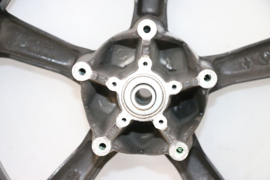 photo de VORDERRADFELGE UND REIFEN PEUGEOT SATELIS 125 (2013 - 2018) - Charakteristische Merkmale