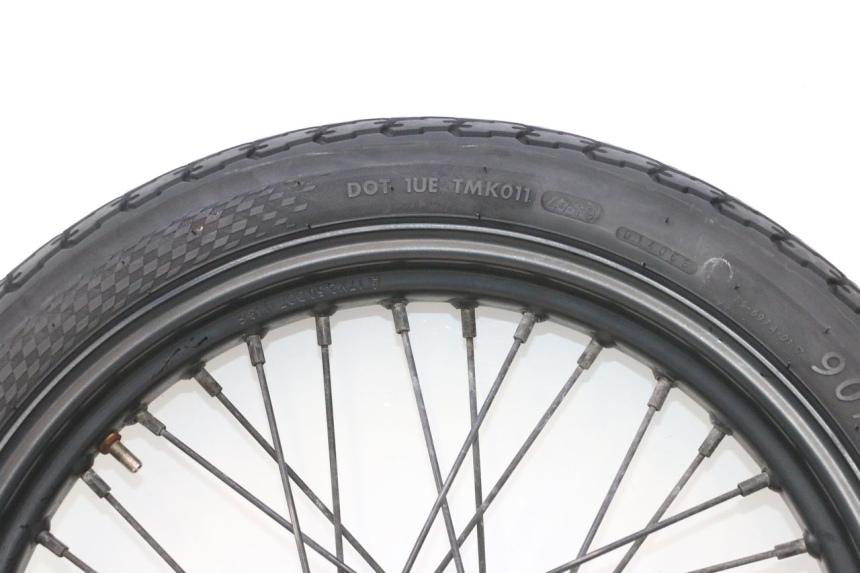 photo de VORDERRADFELGE UND REIFEN MASH SEVENTY FIVE 125 (2013 - 2021) - Zoom auf Komponenten