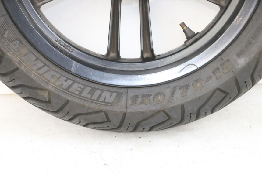 photo de VORDERRADFELGE UND REIFEN PEUGEOT SPEEDFIGHT 4 4T EFI 50 (2021 - 2025) - Detaillierte Sichtprüfung