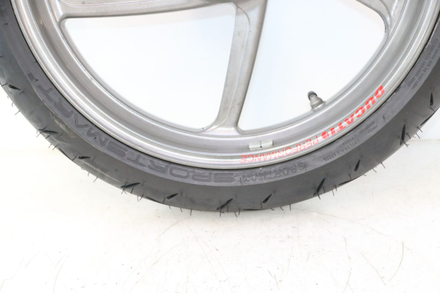photo de VORDERRADFELGE UND REIFEN DUCATI SS IE DS CARENEE 1000 (2002 - 2006) - Technische Nahaufnahme