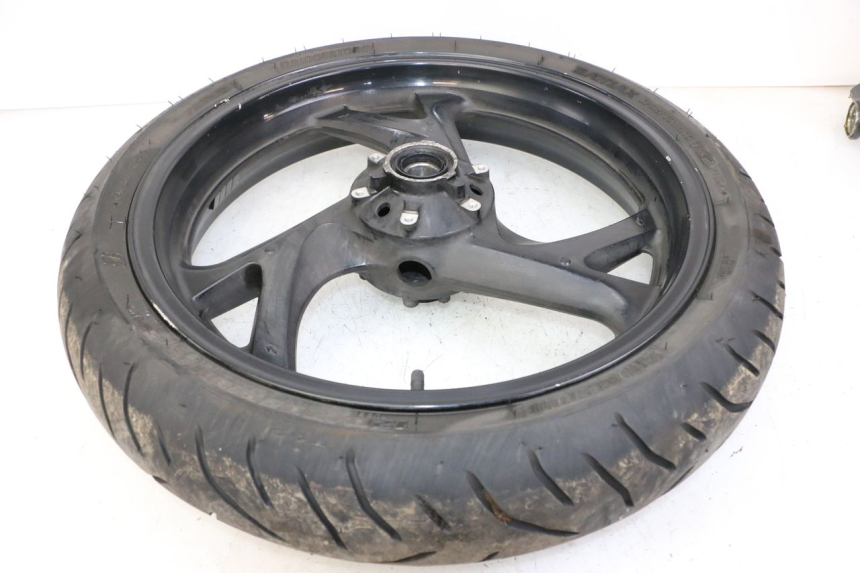 photo de VORDERRADFELGE UND REIFEN HONDA ST PAN EUROPEAN 1300 (2002 - 2013) - Alternative Perspektive