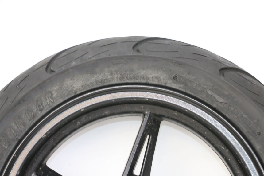 photo de VORDERRADFELGE UND REIFEN TNT MOTOR BOSTON 4T 50 (2018 - 2025) - Hochauflösende Nahaufnahme