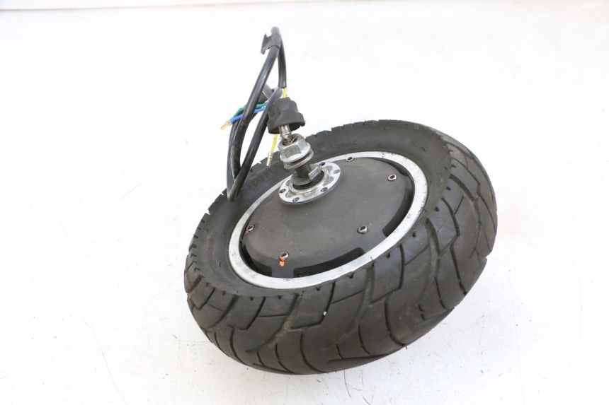 photo de VORDERRAD UND REIFEN DUALTRON VICTOR LIMITED 1 - Detailansicht des Bauteils