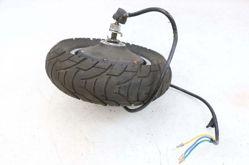 photo de VORDERRAD UND REIFEN DUALTRON VICTOR LIMITED 1 - Zoom auf Komponenten