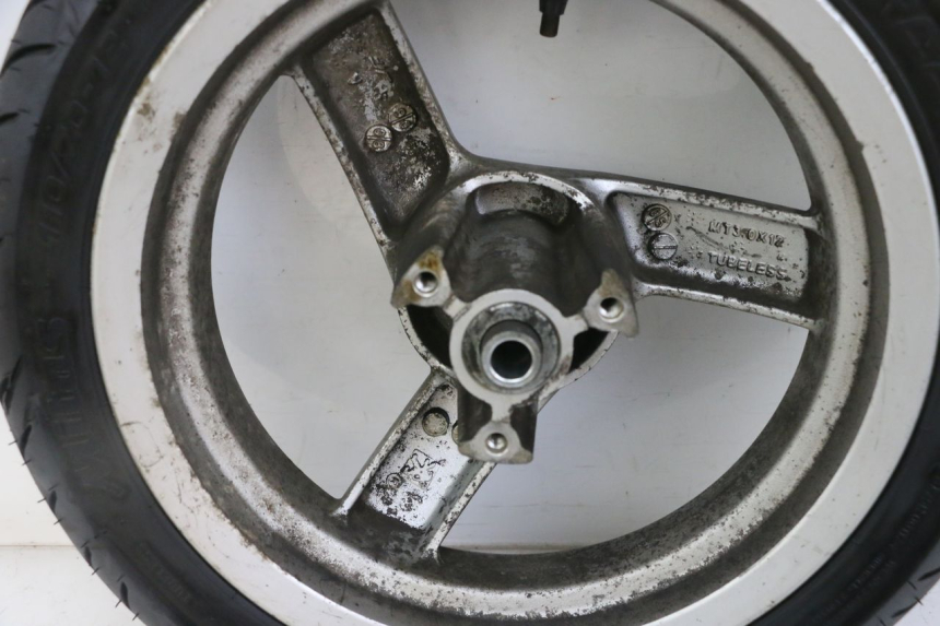 photo de VORDERRADFELGE UND REIFEN PEUGEOT VIVACITY NEW 2T 50 (2008 - 2017) - Charakteristische Merkmale