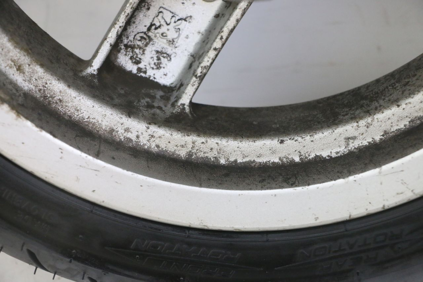 photo de VORDERRADFELGE UND REIFEN PEUGEOT VIVACITY NEW 2T 50 (2008 - 2017) - Zoom auf Komponenten