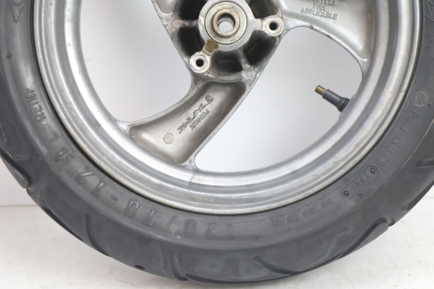 photo de VORDERRADFELGE UND REIFEN PEUGEOT VIVACITY 50 (2004 - 2009) - Oberflächenzustand und Material