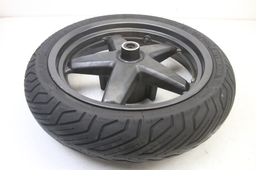 photo de VORDERRADFELGE UND REIFEN YAMAHA X-MAX XMAX 125 (2010 - 2013) - Detailansicht des Bauteils