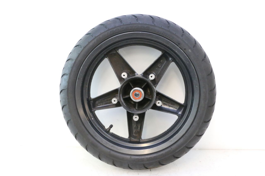 photo de VORDERRADFELGE UND REIFEN YAMAHA XMAX X-MAX 125 (2006 - 2009) - Kennzeichnungen und Originalreferenzen
