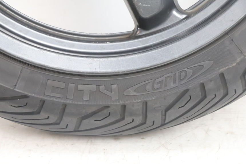 photo de VORDERRADFELGE UND REIFEN YAMAHA X-MAX XMAX 125 (2010 - 2013) - Alternativer Blickwinkel