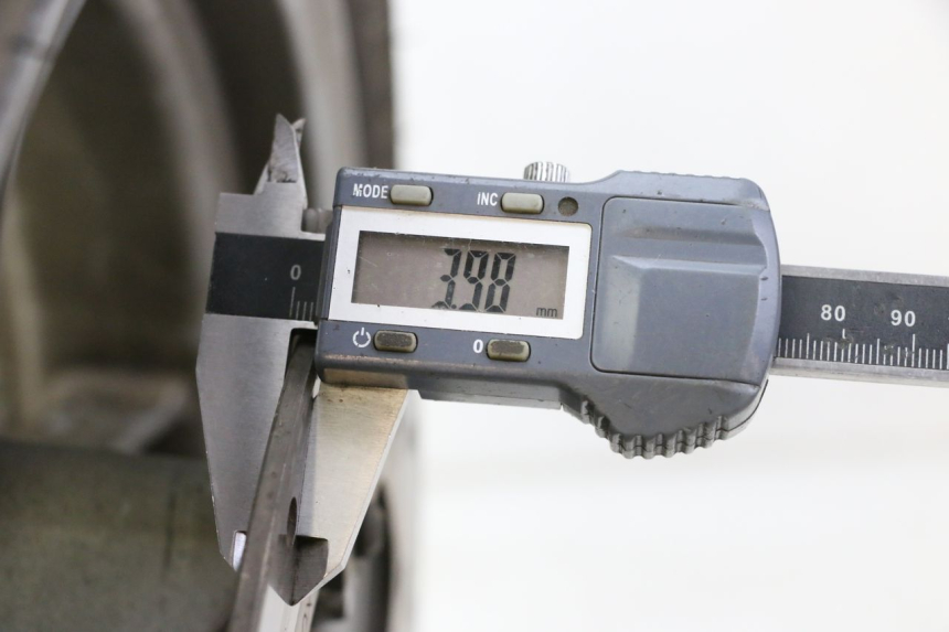 photo de VORDERRADFELGE UND REIFEN PIAGGIO X9 EVOLUTION 125 (2003 - 2007) - Gesamtansicht des Produkts