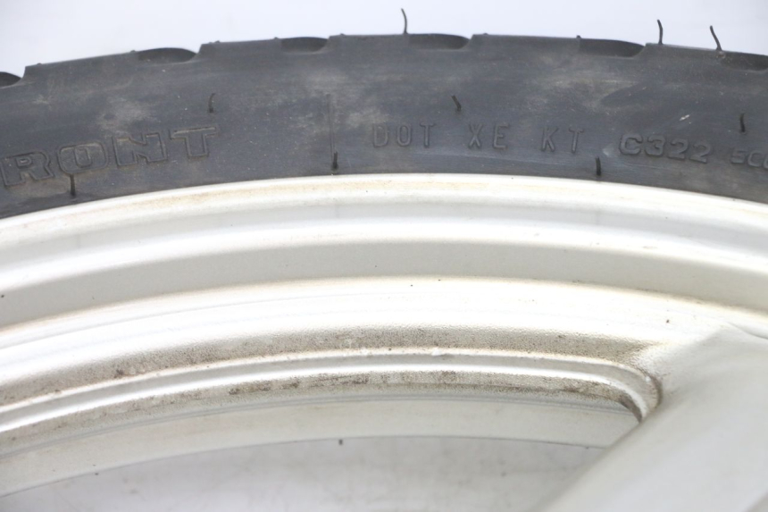 photo de VORDERRADFELGE UND REIFEN HONDA XLV VARADERO 125 (2000 - 2006) - Technische Nahaufnahme