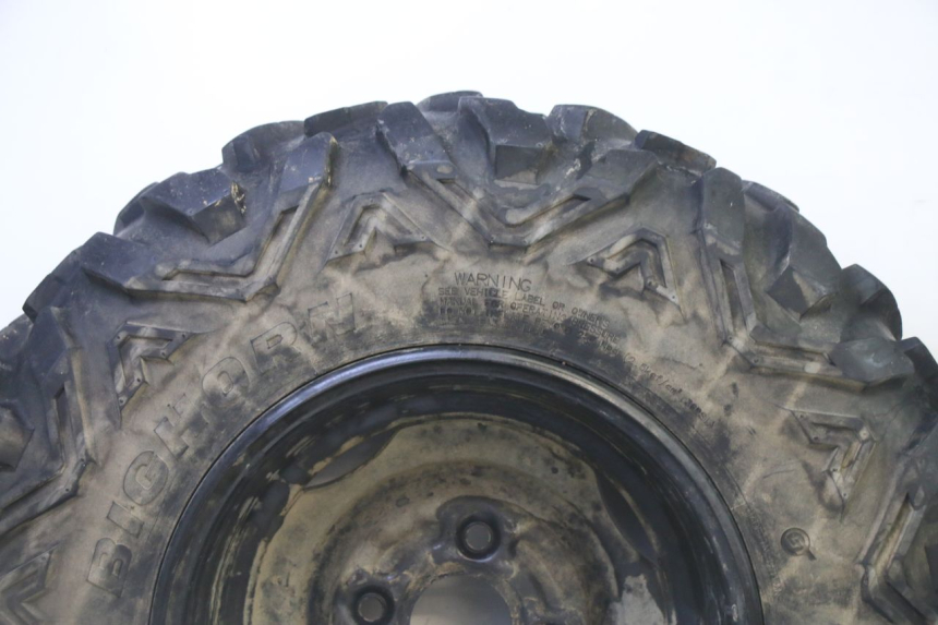 photo de VORDERRADFELGE UND REIFEN YAMAHA YFM GRIZZLY 550 (2008 - 2015) - Hochauflösende Nahaufnahme