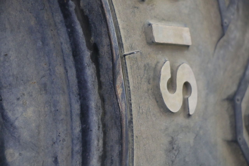 photo de VORDERRADFELGE UND REIFEN YAMAHA YFM GRIZZLY 550 (2008 - 2015) - Oberflächenzustand und Material