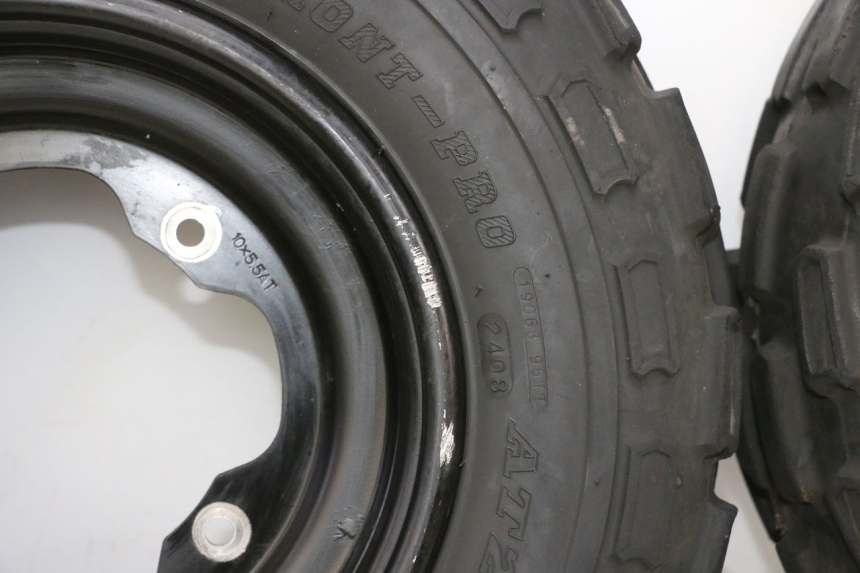 photo de VORDERRADFELGE UND REIFEN YAMAHA YFM R RAPTOR 250 (2008 - 2014) - Zoom auf Komponenten
