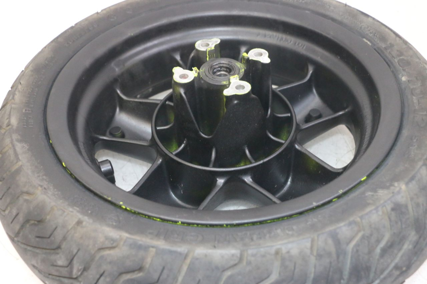 photo de VORDERRADFELGE UND REIFEN YAMAHA YP MAJESTY 125 (2002 - 2006) - Zoom auf Gebrauchszustand