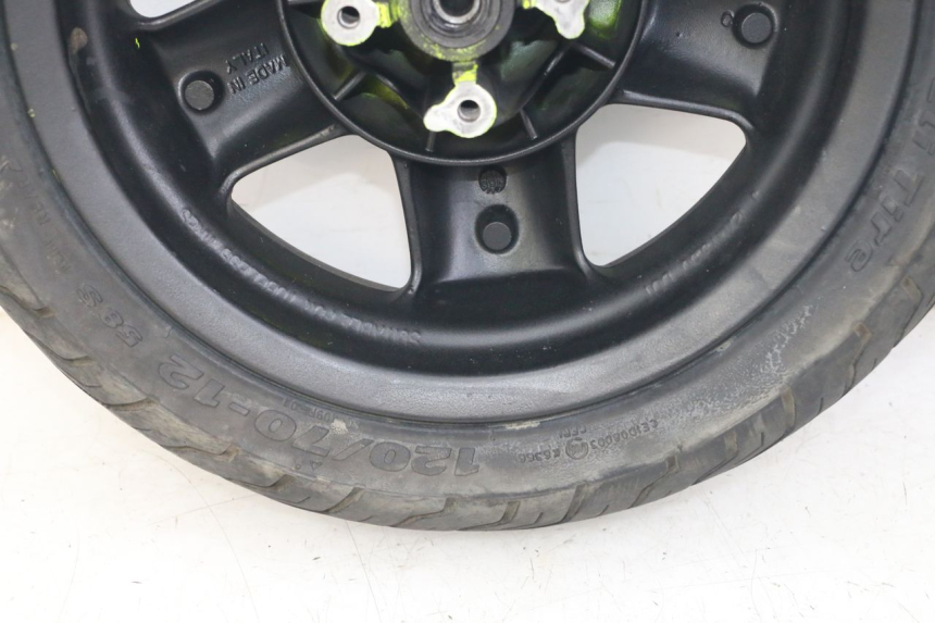 photo de VORDERRADFELGE UND REIFEN YAMAHA YP MAJESTY 125 (2002 - 2006) - Kennzeichnungen und Originalreferenzen