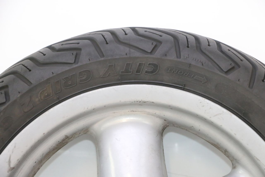 photo de VORDERRADFELGE UND REIFEN YAMAHA YP MAJESTY 125 (1998 - 2001) - Detaillierte Sichtprüfung