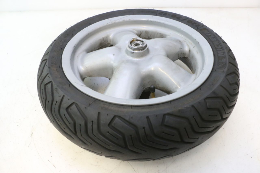 photo de VORDERRADFELGE UND REIFEN YAMAHA YP MAJESTY 125 (1998 - 2001) - Alternative Perspektive