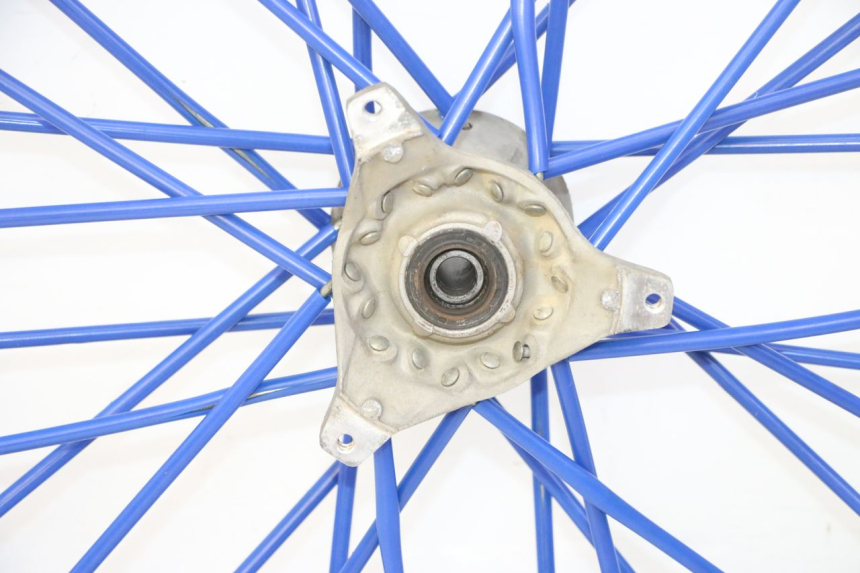 photo de VORDERRADFELGE UND REIFEN YAMAHA YZ 85 (2002 - 2018) - Alternativer Blickwinkel