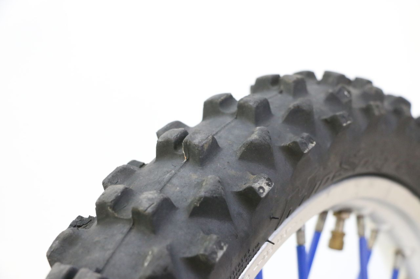 photo de VORDERRADFELGE UND REIFEN YAMAHA YZ 85 (2002 - 2018) - Details der Befestigungspunkte