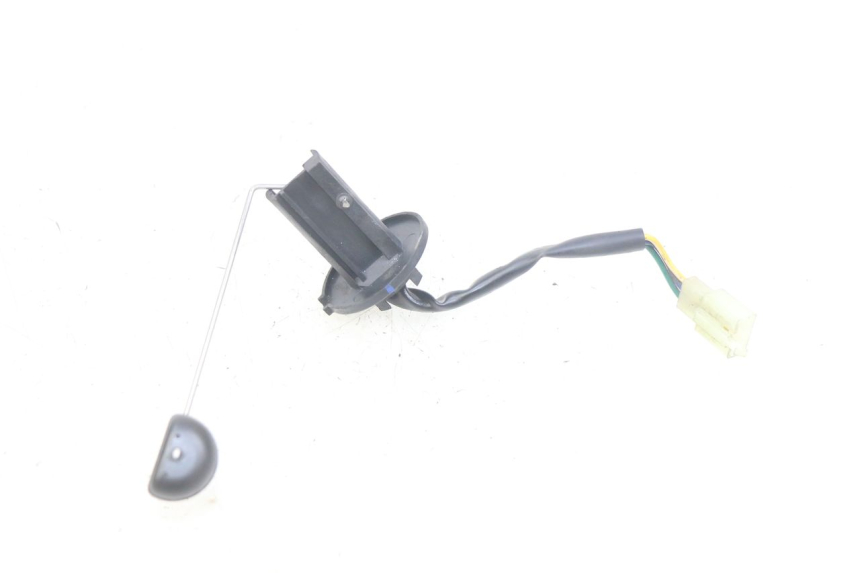 photo de KRAFTSTOFFTANKMESSSTAB KYMCO AGILITY 16+ 4T 50 (2018 - 2023) - Zoom auf Gebrauchszustand