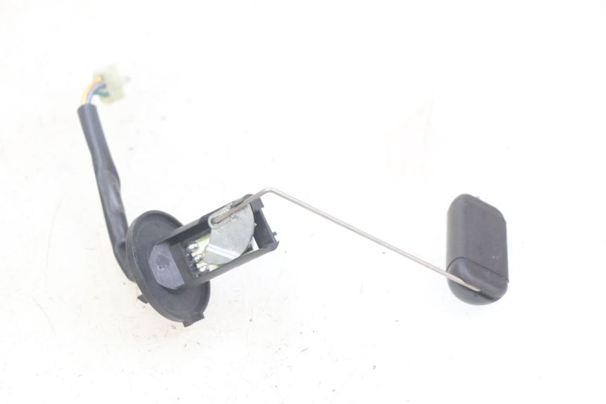 photo de KRAFTSTOFFTANKMESSSTAB KYMCO AGILITY 16+ 4T 50 (2018 - 2023) - Zoom auf Gebrauchszustand