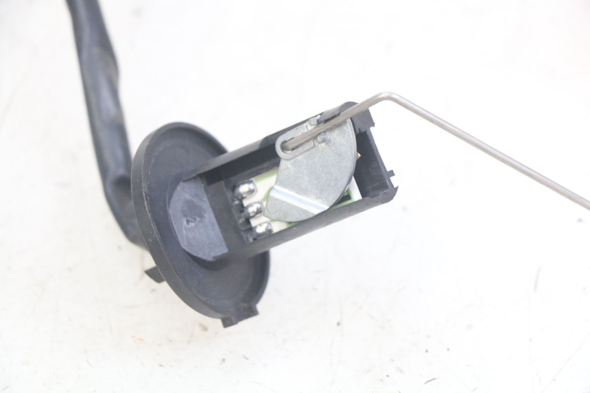 photo de KRAFTSTOFFTANKMESSSTAB KYMCO AGILITY 16+ 4T 50 (2018 - 2023) - Alternative Perspektive