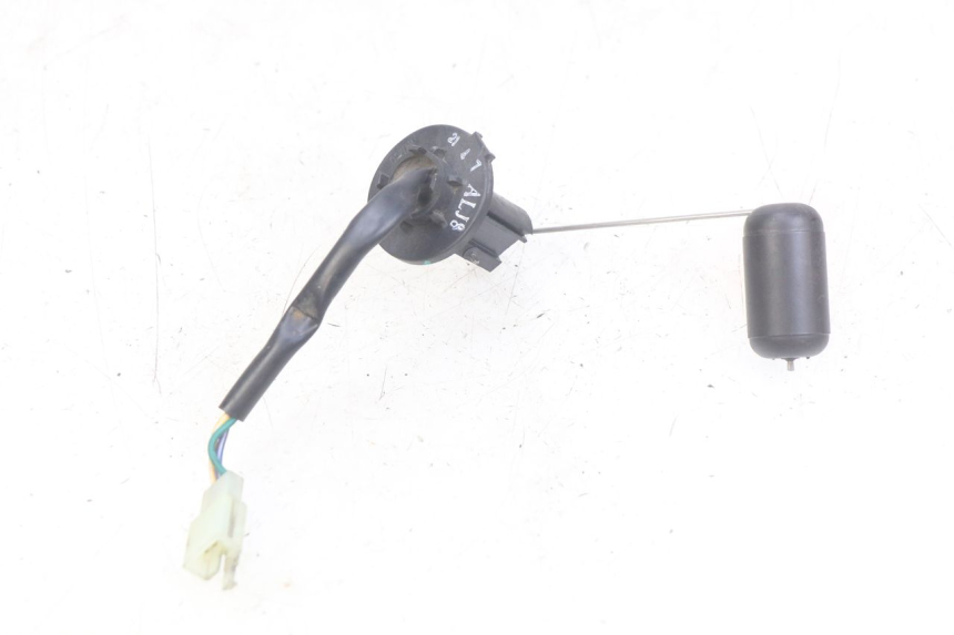 photo de KRAFTSTOFFTANKMESSSTAB KYMCO AGILITY 16+ 4T 50 (2018 - 2023) - Technische Nahaufnahme