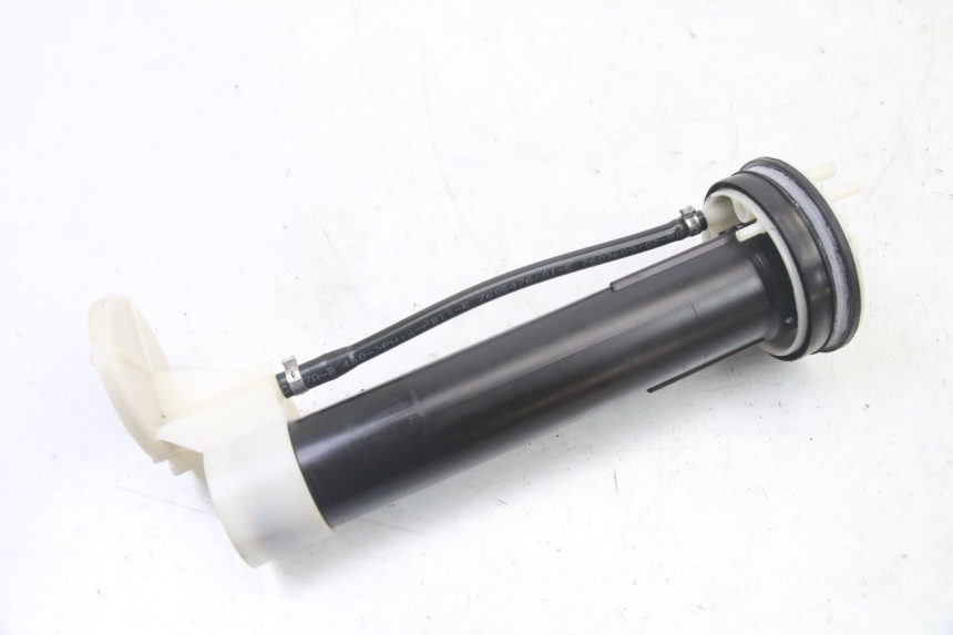 photo de KRAFTSTOFFTANKMESSSTAB APRILIA ATLANTIC 125 (2003 - 2009) - Zoom auf Gebrauchszustand