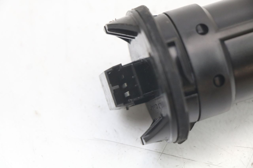 photo de TANKGEBER PIAGGIO BEVERLY 125 (1998 - 2005) - Detailansicht des Bauteils